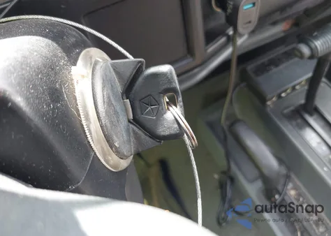 1996 Jeep Cherokee Se z USA, uszkodzony, nr VIN 1J4FJ28S8TL213512